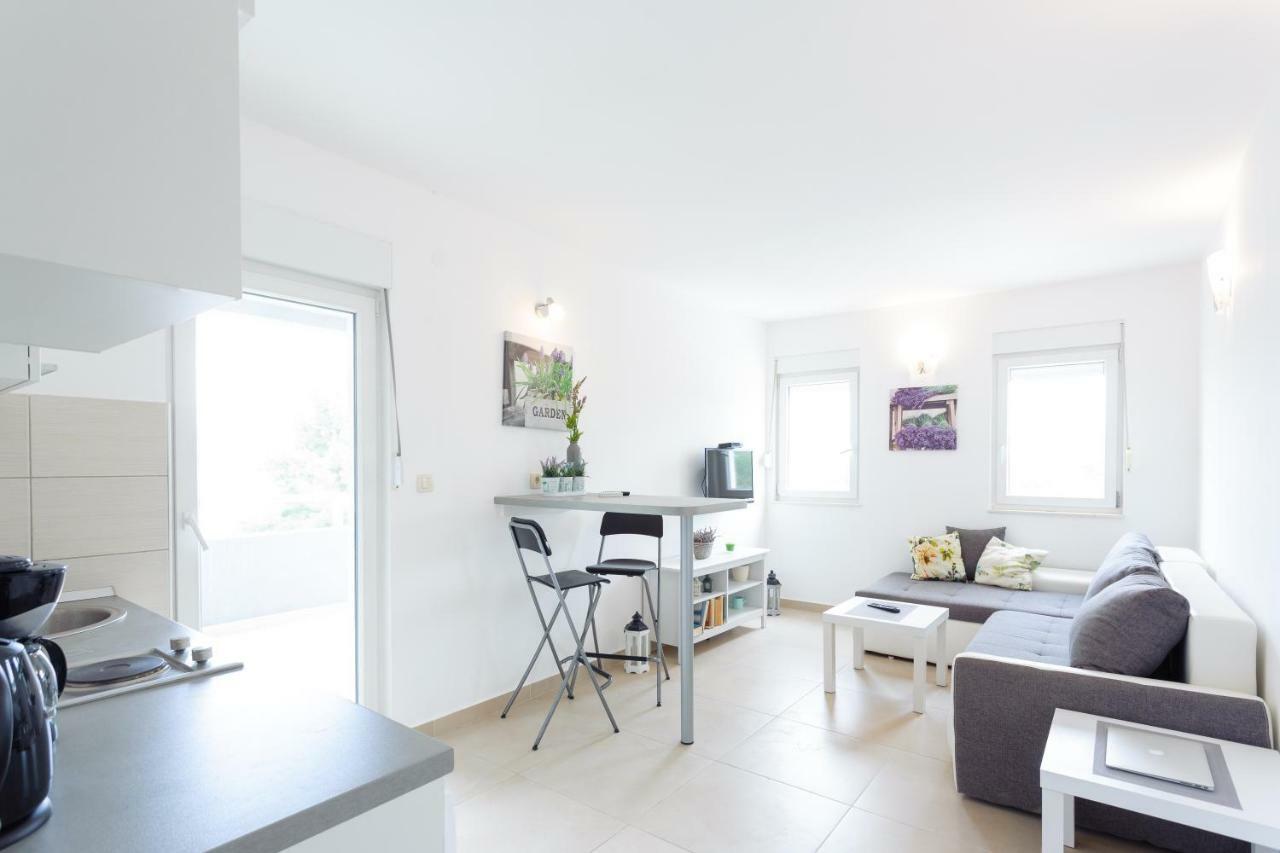 Villa Sena Ražanj Exteriér fotografie